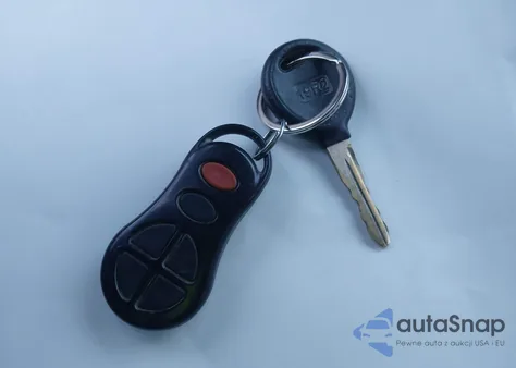 2002 Chrysler Town & Country Ex из США, поврежденный, VIN 2C4GP74LX2R725069